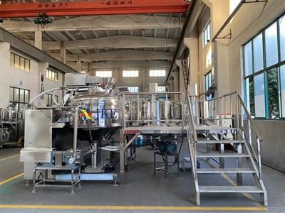 Uogienės vakuuminis homogenizatorius